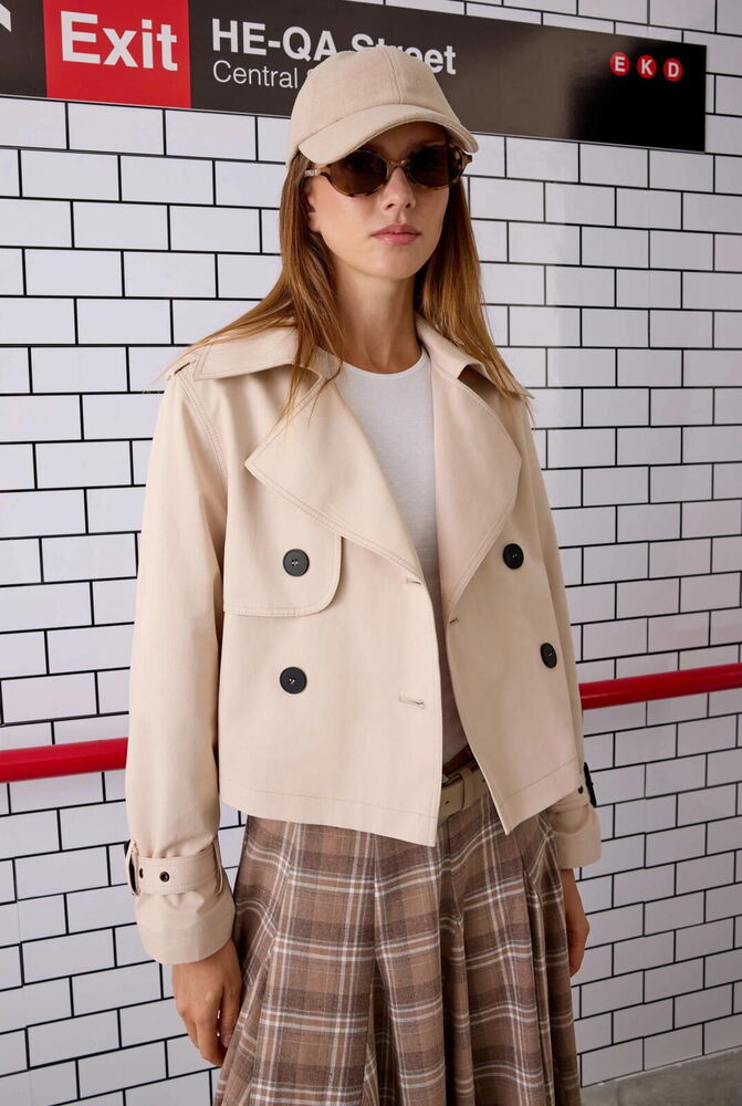 Etek Üstü Kısa Trenç Krem