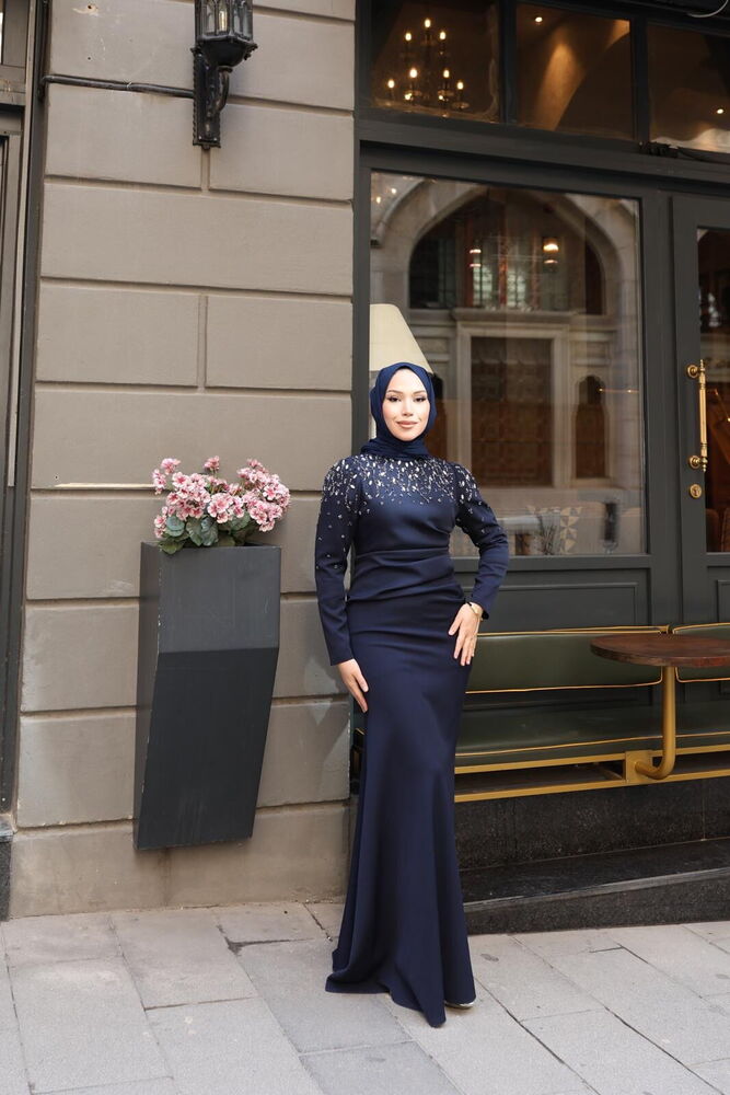 Şanel Taşlı Balık Abiye Lacivert
