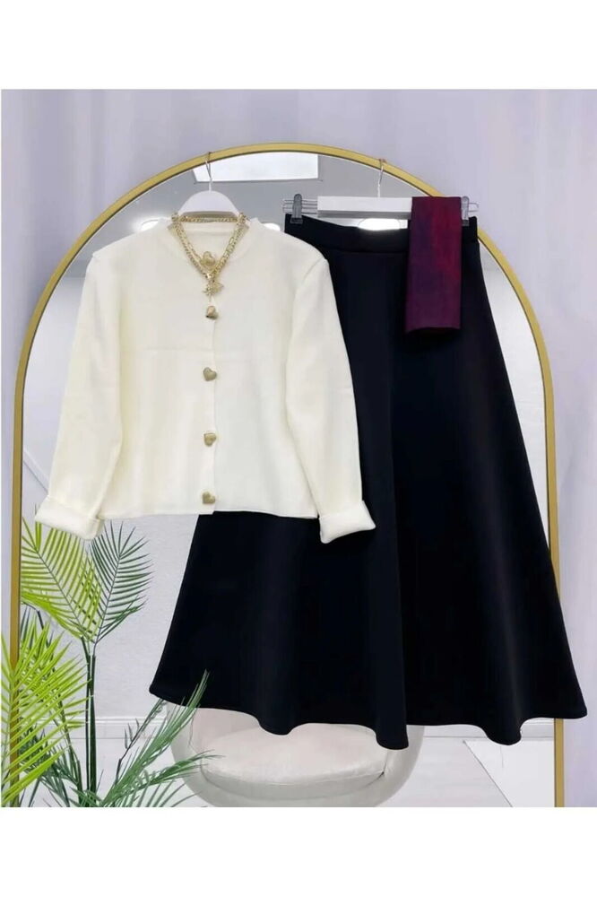 Kalp Düğmeli Scuba Etekli Takım Krem&Siyah