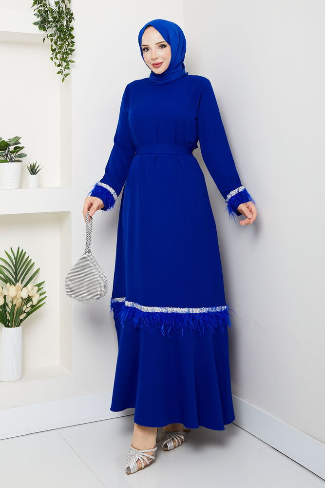 Tüy ve Taş Detaylı Elbise Saks