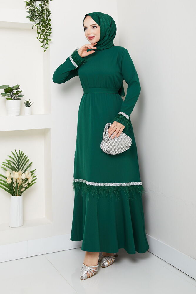 Tüy ve Taş Detaylı Elbise Zümrüt