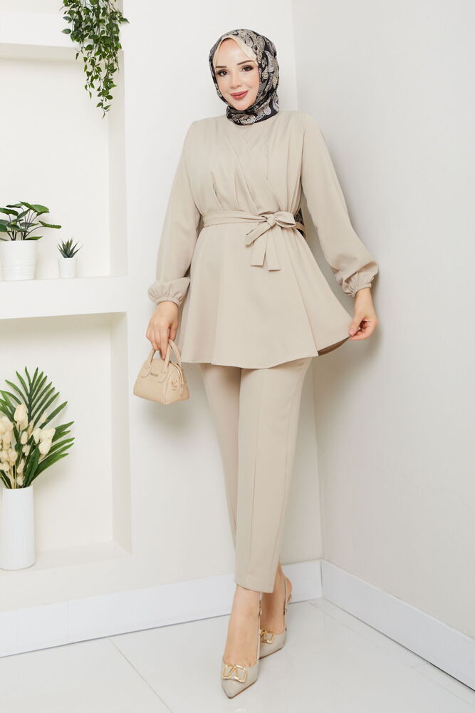 Drape Detaylı Pantolonlu Takım Krem