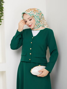 V Yaka Etekli Takım Zümrüt #3