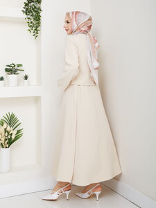 V Yaka Etekli Takım Krem #5