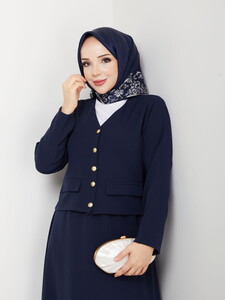 V Yaka Etekli Takım Laci #3