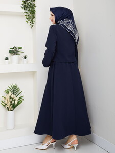 V Yaka Etekli Takım Laci #5