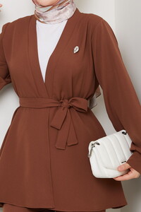Kemer Detaylı Pantolonlu Takım Kahve #4